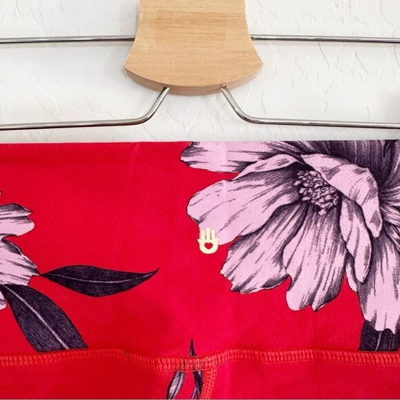 Spiritual Gangster Perfect High Rise Waist Floral Leggings Red Pink Gym Size M - Picture 8 of 9